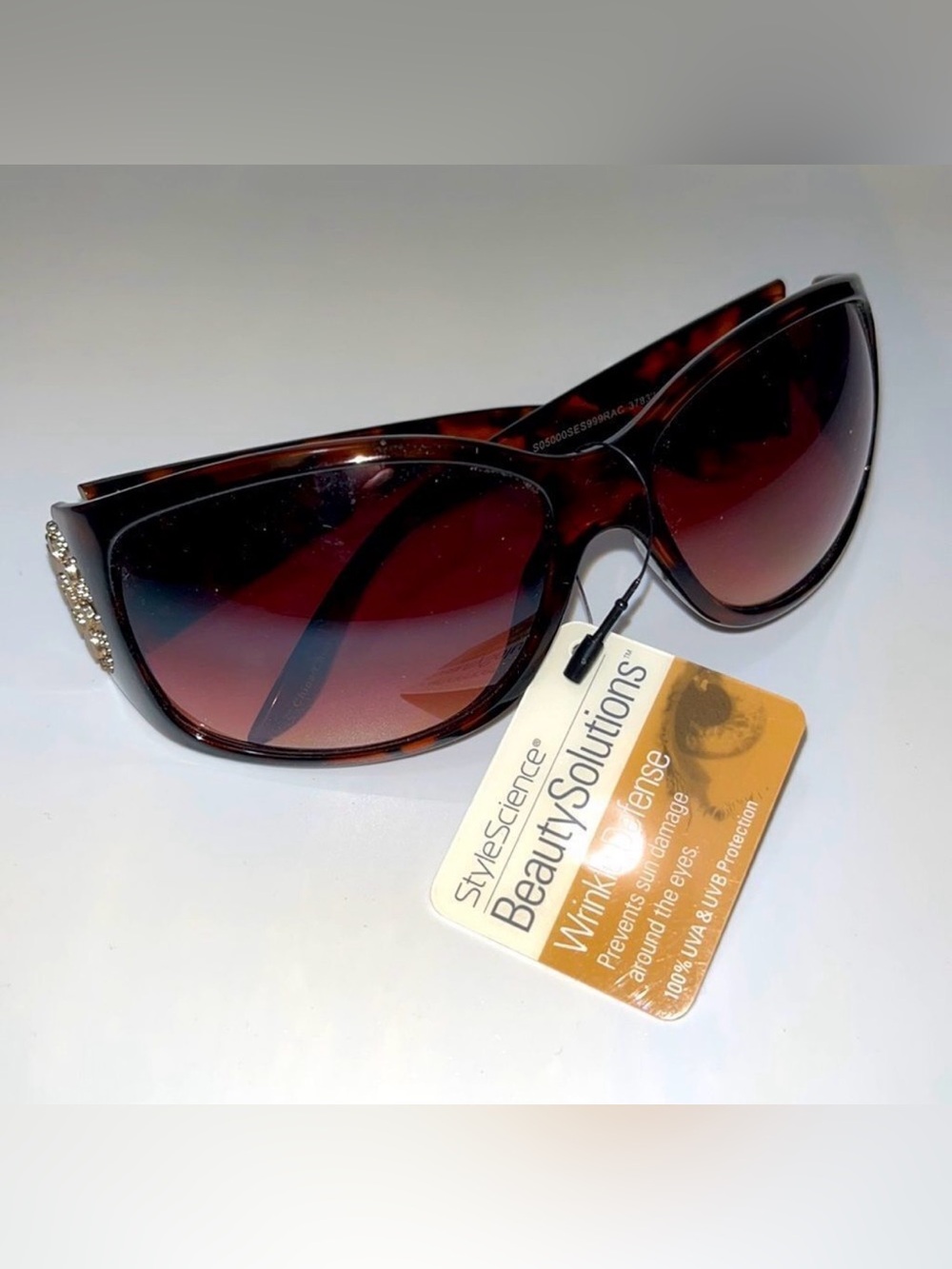 BEAUTY Solutions Wrinkle Defense Sun Glasses